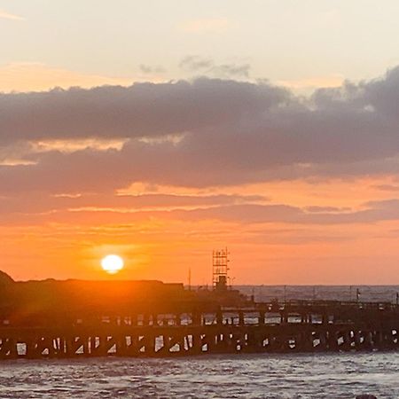 The Yellow House Gorleston-on-Sea 外观 照片