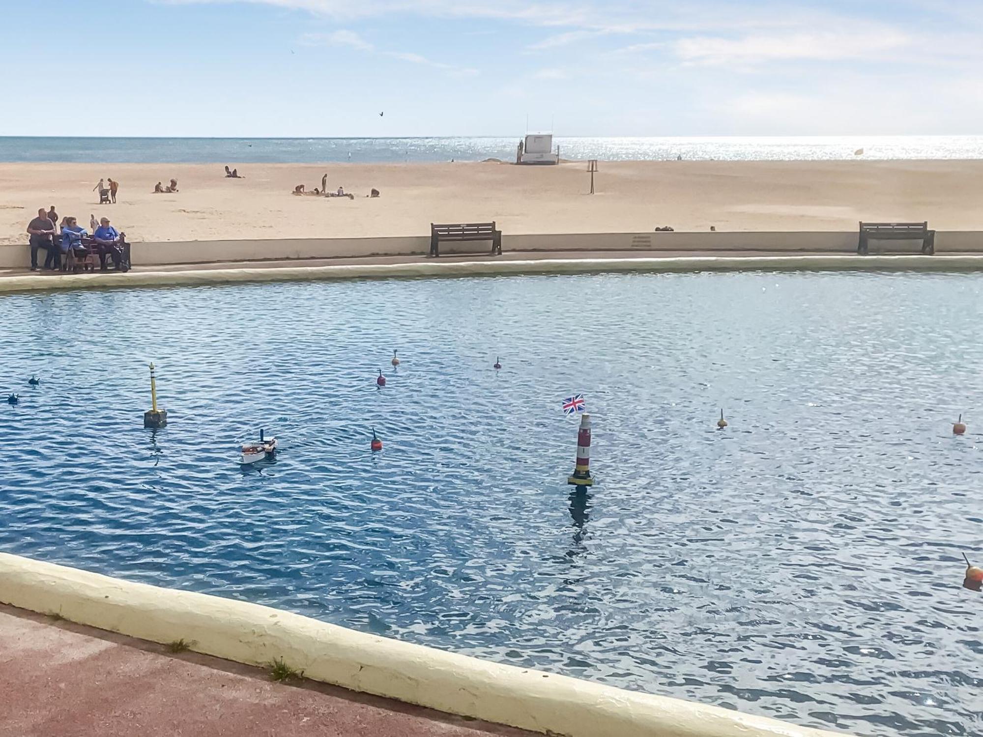 The Yellow House Gorleston-on-Sea 外观 照片